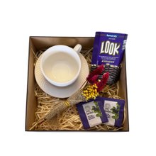 Cesta de Presente e Chá  Doçura e Afeto