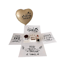 Presente de Aniversário- Bolo e Champanhe 