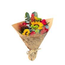 Buquê Mix  com Rosas e Girassóis