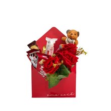 Cesta Envelope de Chocolates e Flores