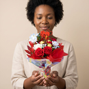 Buquê de Rosas Eternas com Bombons