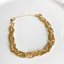 Pulseira Dourada com Elos Entrelaçados