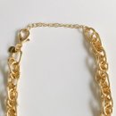 Pulseira Dourada com Elos Entrelaçados