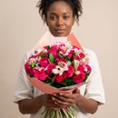 Buquê de 36 Rosas Pink com Astromélias 