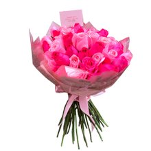 Buquê de 50 Rosas em Tons de Rosa