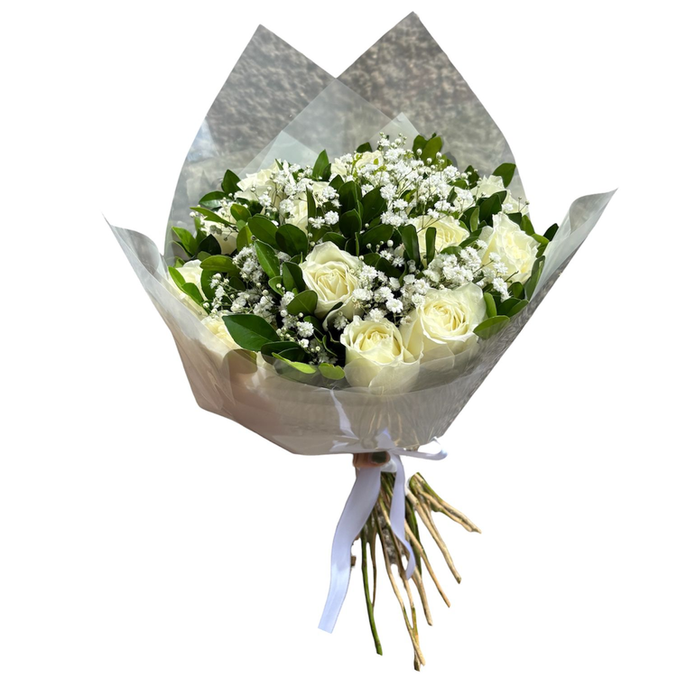 Buquê de 12 Rosas Nacionais Brancas