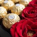 Caixa de Rosas com Ferrero Rocher 