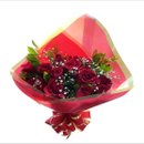 Buquê de 12 Rosas Vermelhas e Egpson