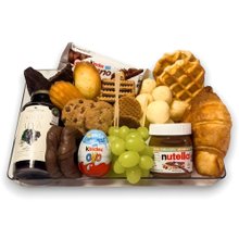 Cesta de Café da Manhã - Nutella & Kinder