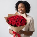 Buquê de 15 Rosas importadas Colombianas Freedom
