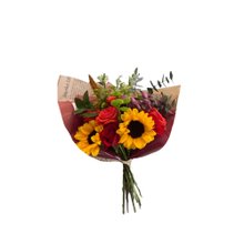 Buquê de Rosas com Girassóis Aesthetic