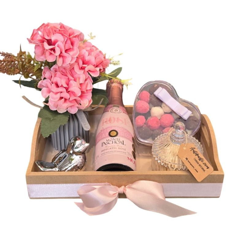 Cesta de Espumante com Flores