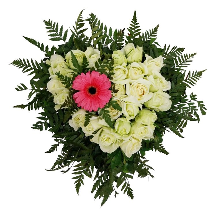 Arranjo de Coração: Rosas e Gérbera