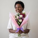 Buque Elegância em Rosas e Astromelias