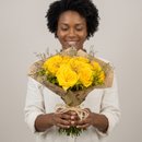 Buquê de Rosas Amarelas com 12 Rosas Amarelas