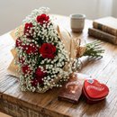 Buquê de Rosas Vermelhas e Chocolates Importados