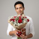 Buquê de Rosas Vermelhas e Chocolates Importados