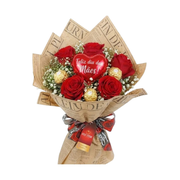 Buquê de Rosas com Ferrero Rocher Encanto de Mãe