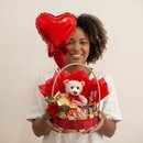 Cesta amor com chocolate e ursinho
