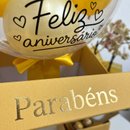 Caixa Feliz Aniversário Orquídea com Ferrero e Balão 
