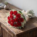 Buquê Clássico com 12 Rosas Nacionais