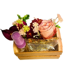 Mini Spa para Pés e Cabelos com Vela e Buquê de Rosas