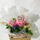 Arranjo Pequenos Carinhos com Vela Botão de Rosa