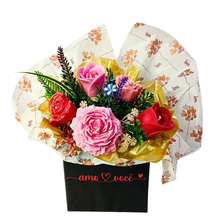 Arranjo Black Flores e Velas Amo Você