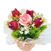 Cesta Arranjo de Velas Aromáticas Rosa e Tulipas