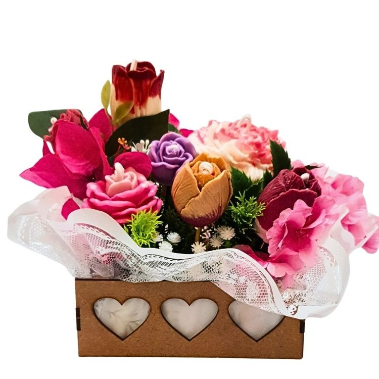 Arranjo Vela Aromática Florais Coração