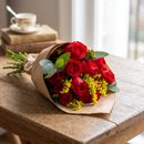 Buquê com Lindas 10 Rosas Vermelhas