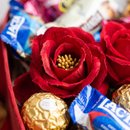 Caixa Coração Ferrero Rocher Rosas Vermelhas Favoritos