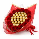 Buquê Coração 28 Ferreros Rocher 15 Rosas Vermelhas