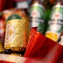 Buquê 3 Cervejas Heineken  Chocolates Petiscos