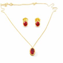 Conjunto Dourado com Pedra Vermelha Oval Luxo