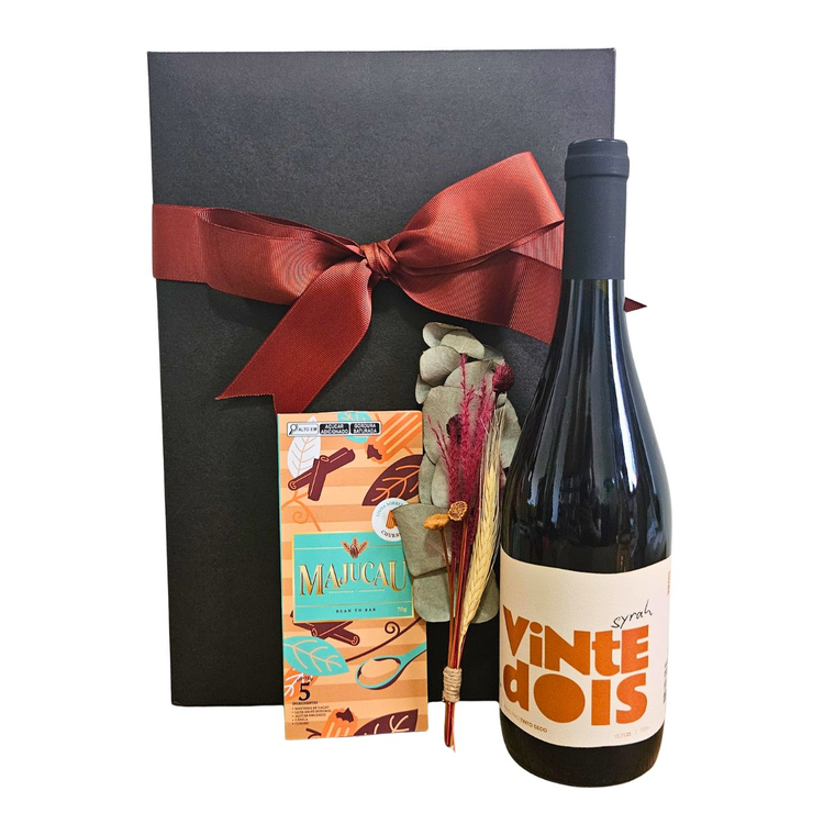 Cesta Vinho Tinto & Chocolate Artesanal