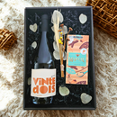 Cesta Vinho Tinto & Chocolate Artesanal