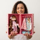 Kit Boneca e Armário com Roupas