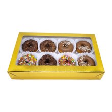Caixa com 8 Mini Cake Donuts com Chocolate e confeitos