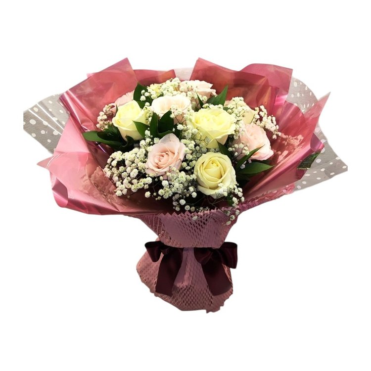 Buquê Misto de Rosas Brancas e Cor de Rosa