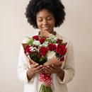 Buquê de Rosas Vermelhas com Margarida 