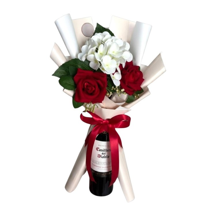 Buquê No Vinho Com Rosas Vermelhas