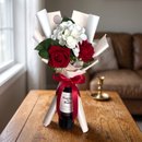 Buquê No Vinho Com Rosas Vermelhas