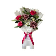 Buquê Com Rosas Cor De Rosa Feliz Vida