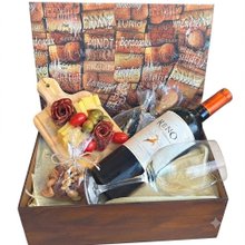 Caixa Degustação de Vinho E Frios