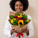 Buquê 6 Rosas Vermelha 6 Girassol 