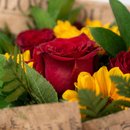 Buquê 6 Rosas Vermelha 6 Girassol 
