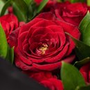 ursinho 80cm com buque de 12 rosas vermelhas
