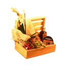 Cesta Gourmet com Orquídea Branca, Queijos e Delícias 