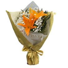 Buquê Um Toque de Amor  Lírio Laranja